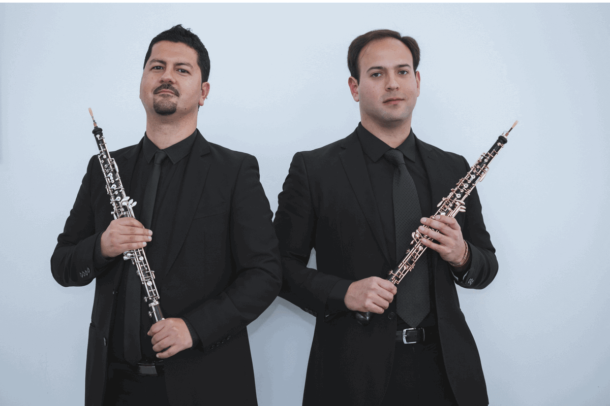 Call for Scores: Two Oboes for Dúo Sereno